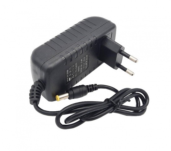 Блок питания 12V 2А пластиковый корпус