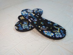 Шлепки жен. 250 руб.