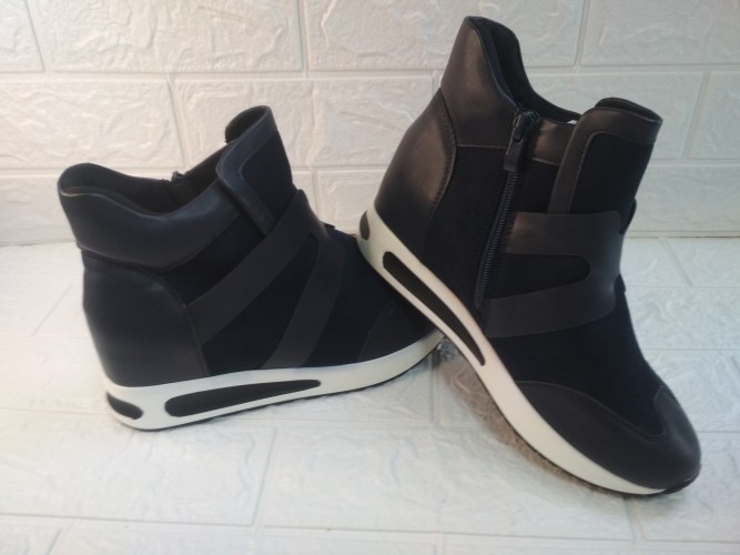 Сникерсы жен. C06LU-1 2800