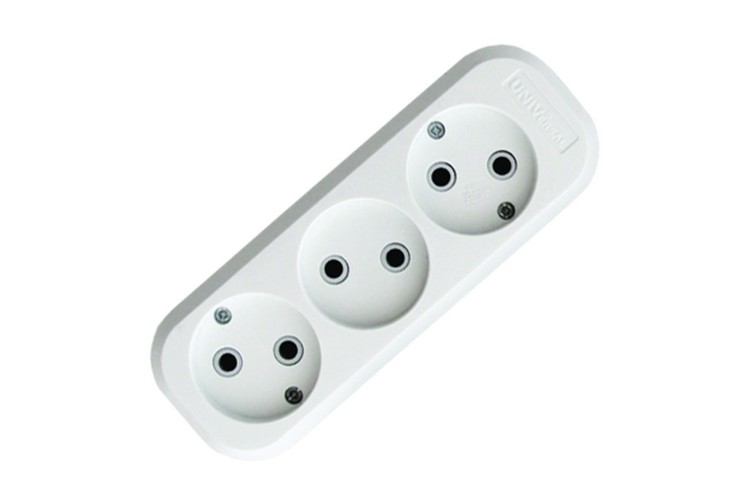 Колодка-удл. 3-м б/з ABS-пластик E203